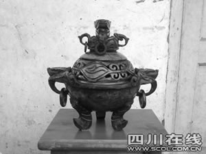 泥土加鞋油 打磨出值几十万的“古董”雕塑